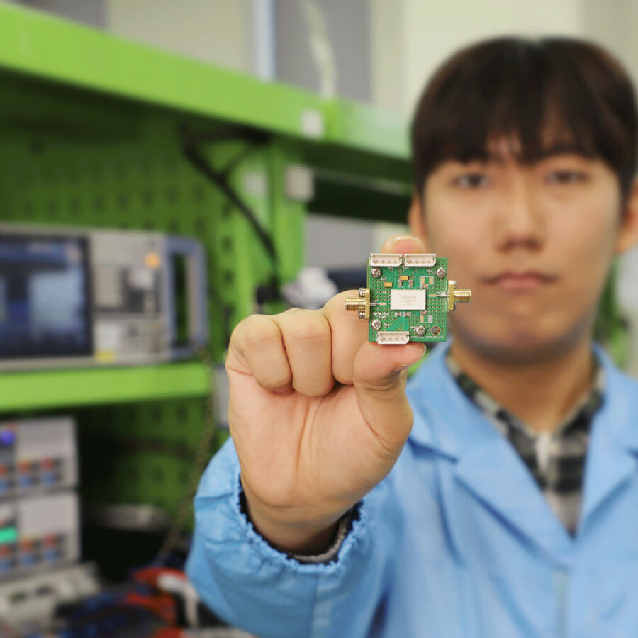 Powered-by-GaN-SiC-sdm