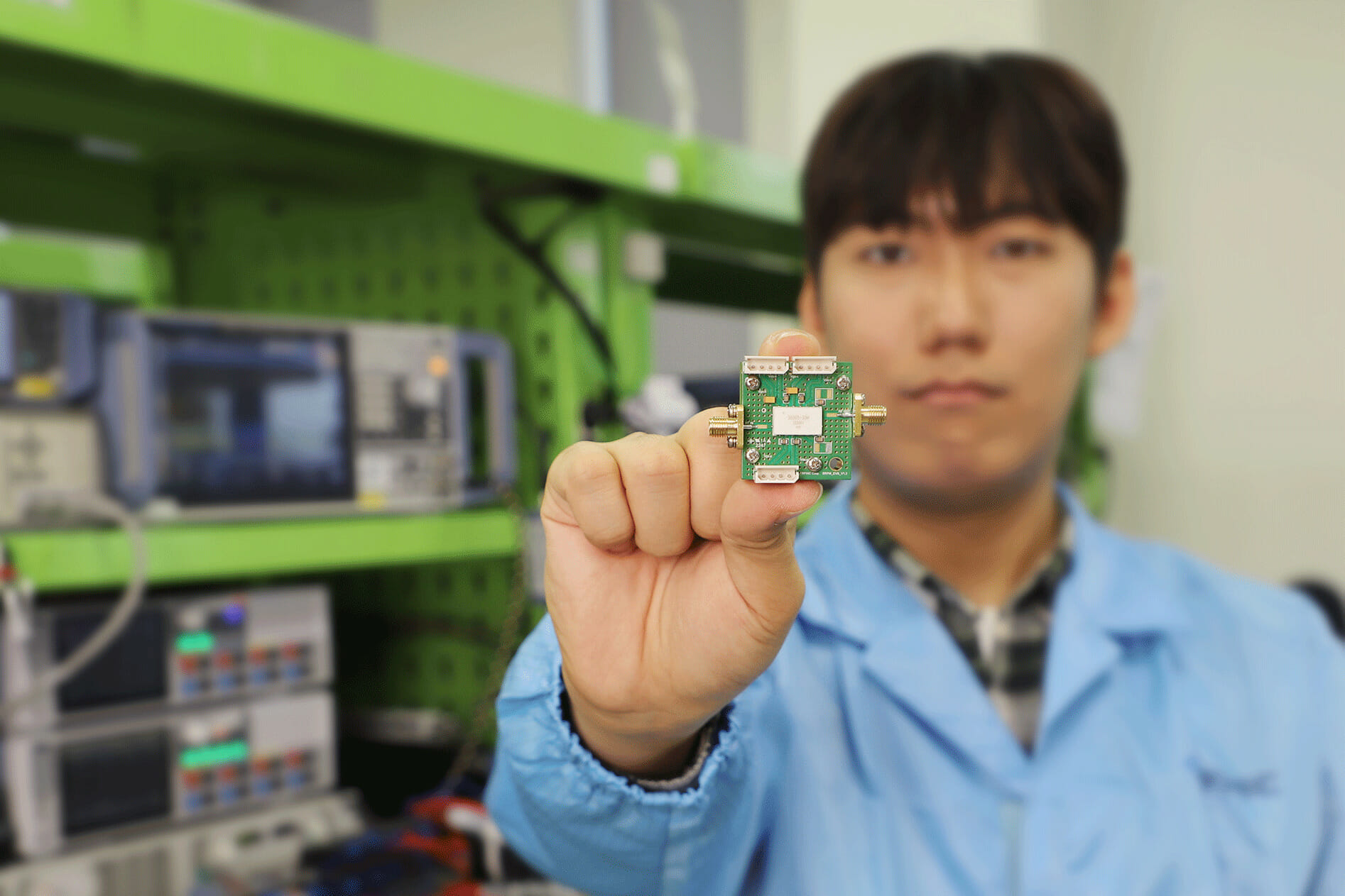 Powered-by-GaN-SiC-sdm